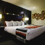 Coyote South Hotel