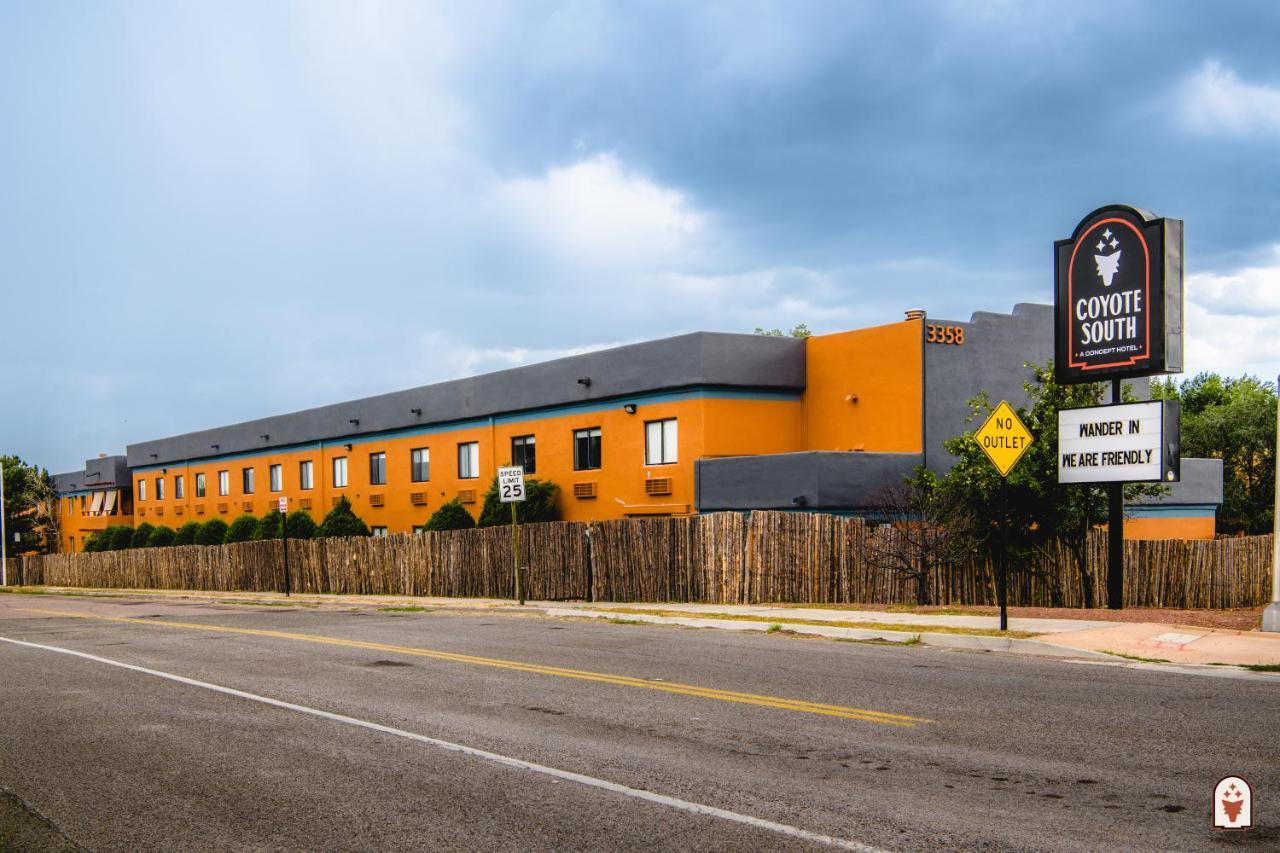 Coyote South Hotel 3*