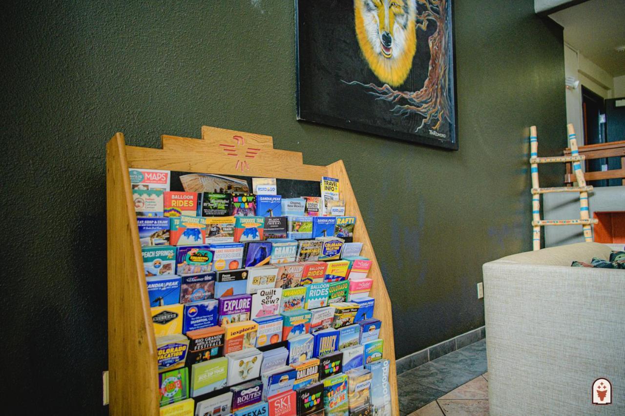 Coyote South Hotel 3*