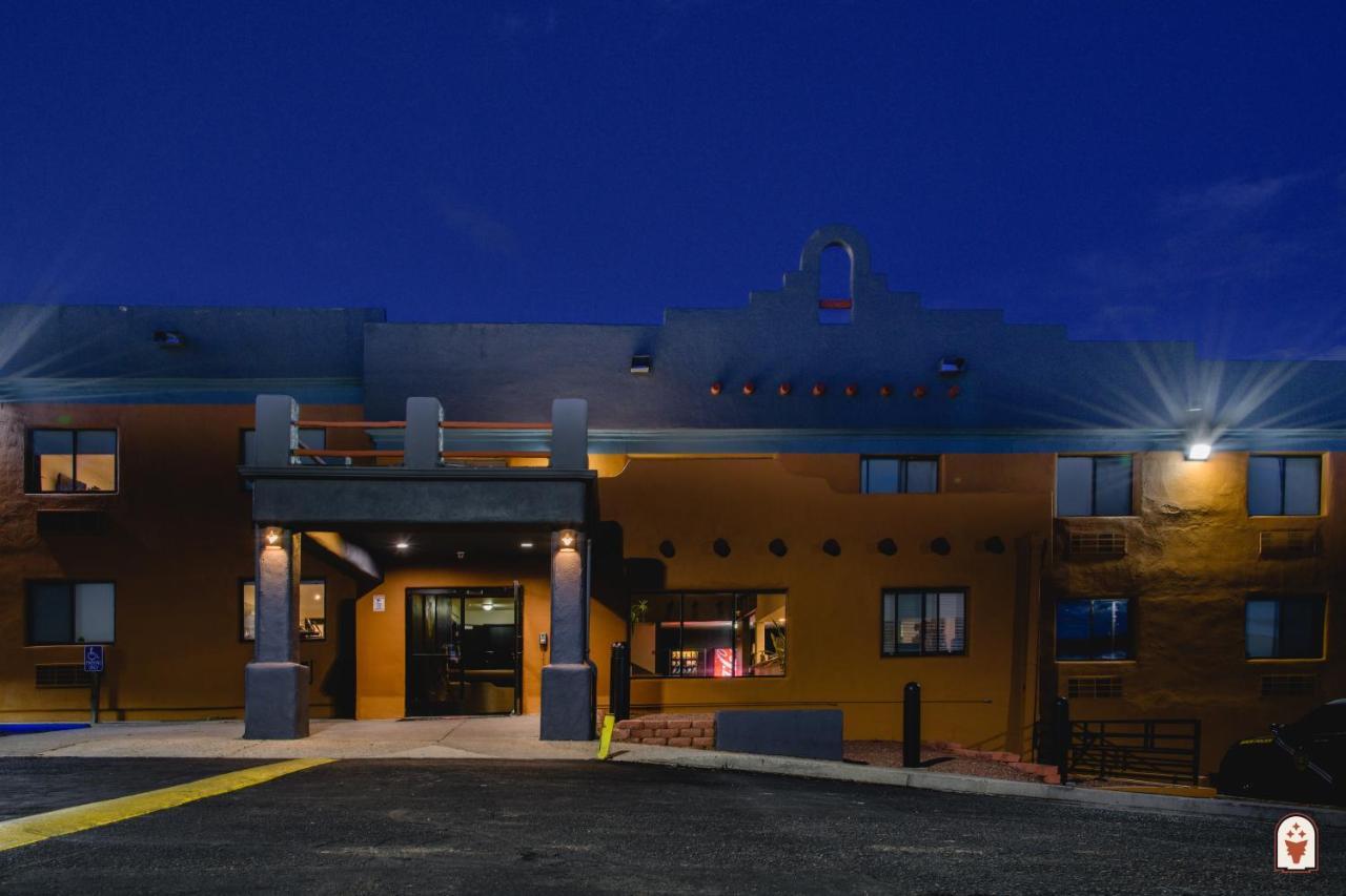 Coyote South 3* Santa Fe